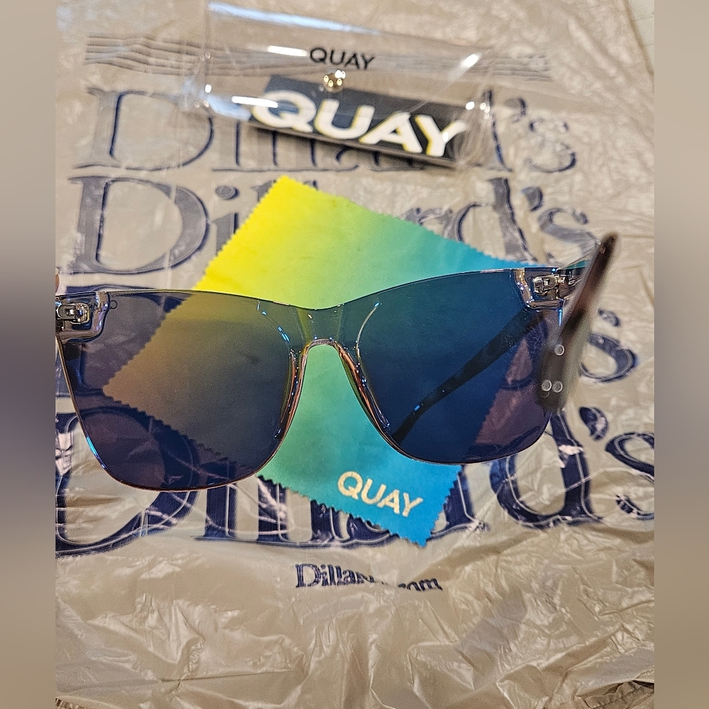 QUAY sunglasses